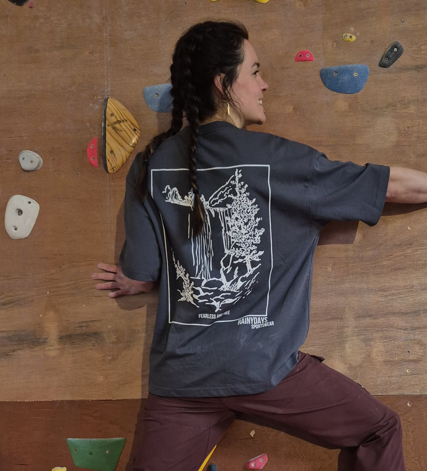 SLOPER - Oversized Unisex FEARLESS Tee