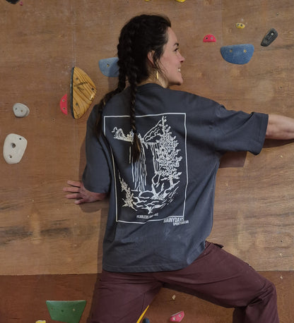 SLOPER - Oversized Unisex FEARLESS Tee